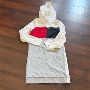 Tommy Hilfiger White Hooded Sweatshirt with Signature Trim new